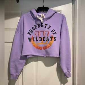 💥BP cropped hoodie Property of Wildcats large